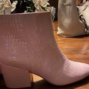 Katy perry boot light pink never worn brand new